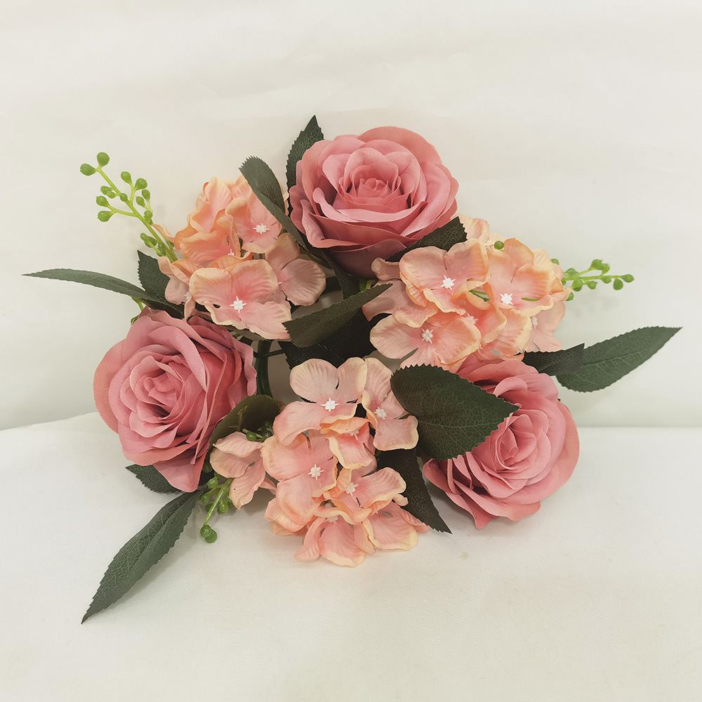 Realistic Rose Garland Floral  - Candle Supplies Luxury recension och pris